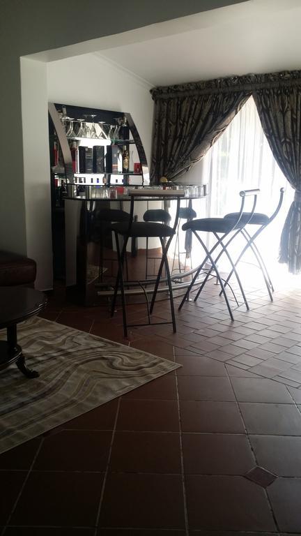 130 Market Bed And Breakfast Johannesburg Ruang foto