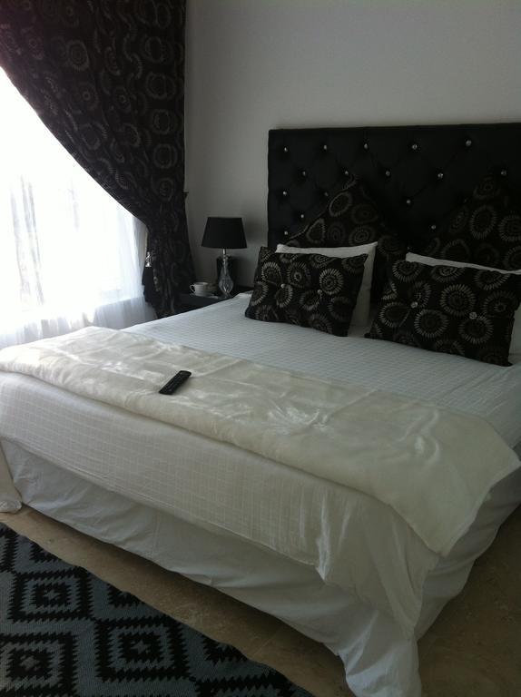 130 Market Bed And Breakfast Johannesburg Ruang foto